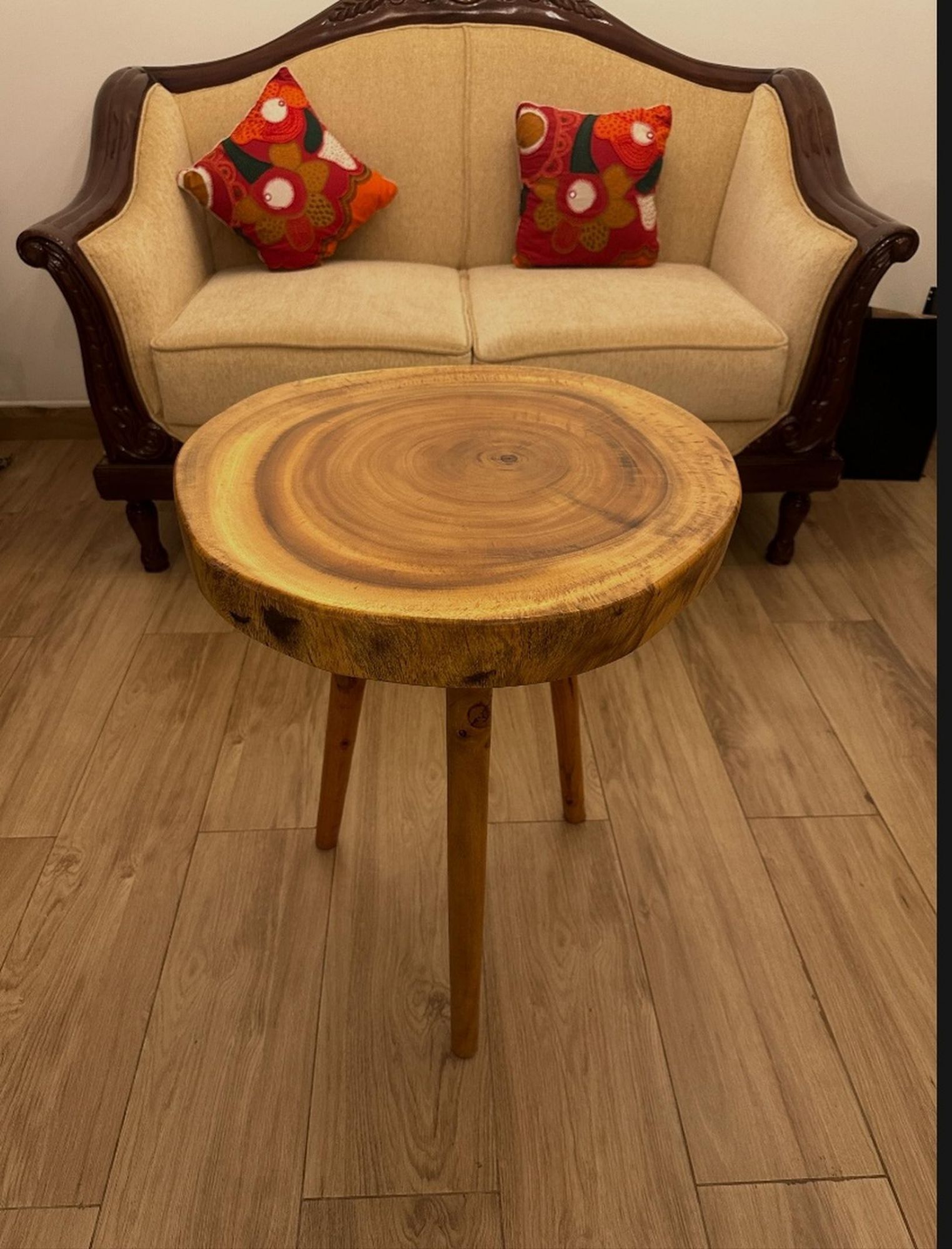Live Edge Coffee Table (log slice)